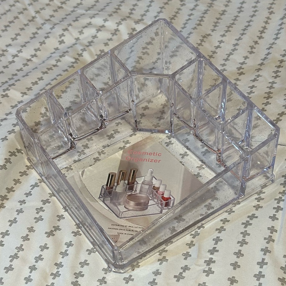 Clear Acrylic Makeup Organizer ✨
